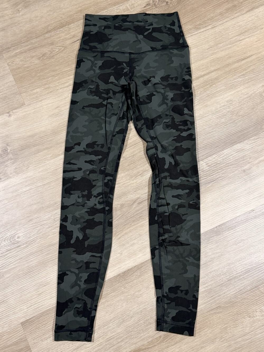 Lululemon Wunder Under HR Tight 25 Womens Size 4 Incognito Camo LW5BSPS